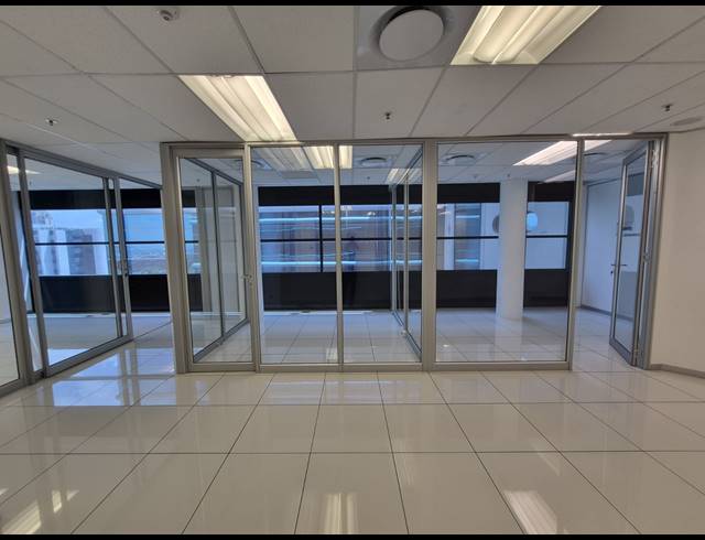 110M² OFFICE TO LET IN SANDTON CENTRAL